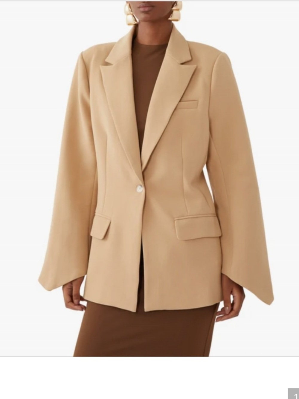 NWT Odd Muse the Ultimate Muse Tan
Blazer Size Small
